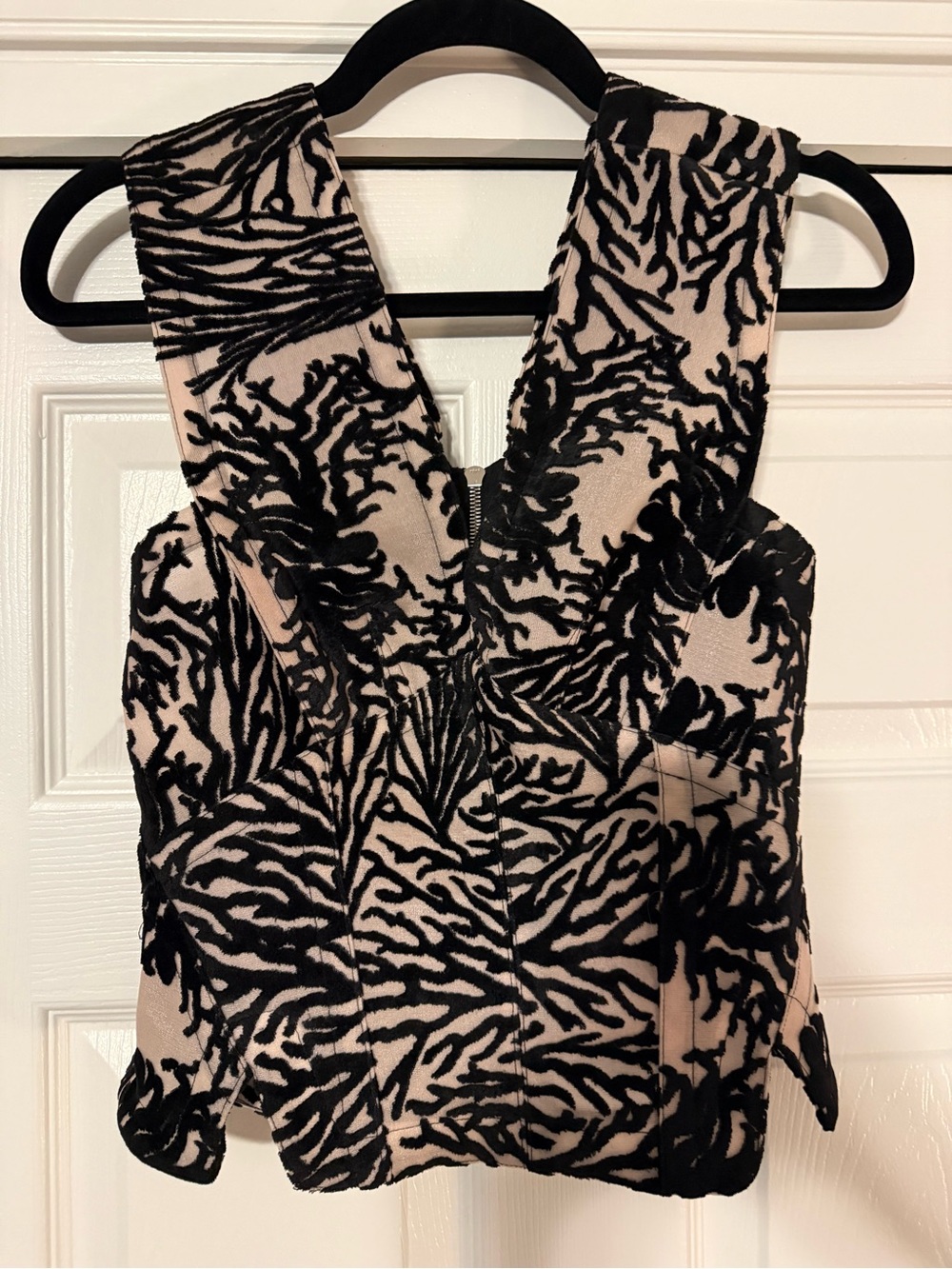 Yigal Azrouel Black & Blush Abstract Pattern Sleeveless Crop Top